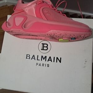 Balmain Women's Pink Sneakers